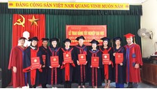 Lễ bế giảng và trao bằng tốt nghiệp đại học tại Thị xã Thái Hòa, Tỉnh Nghệ An