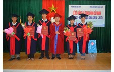  Lễ Bế giảng và trao bằng tốt nghiệp Cử nhân Luật  cho lớp  55E2 Luật tai Thành phố Tam Kỳ, tỉnh Quảng Nam.